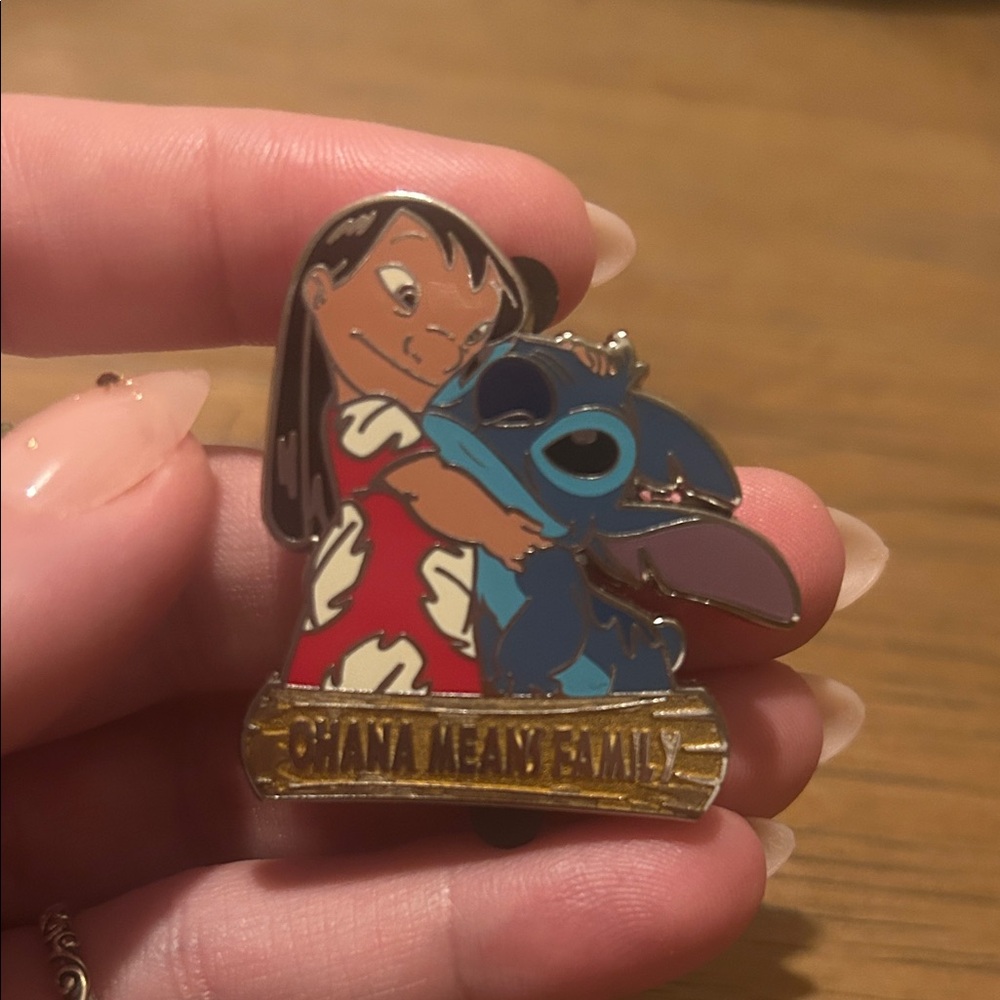 Disney Lilo & Stitch Pin -